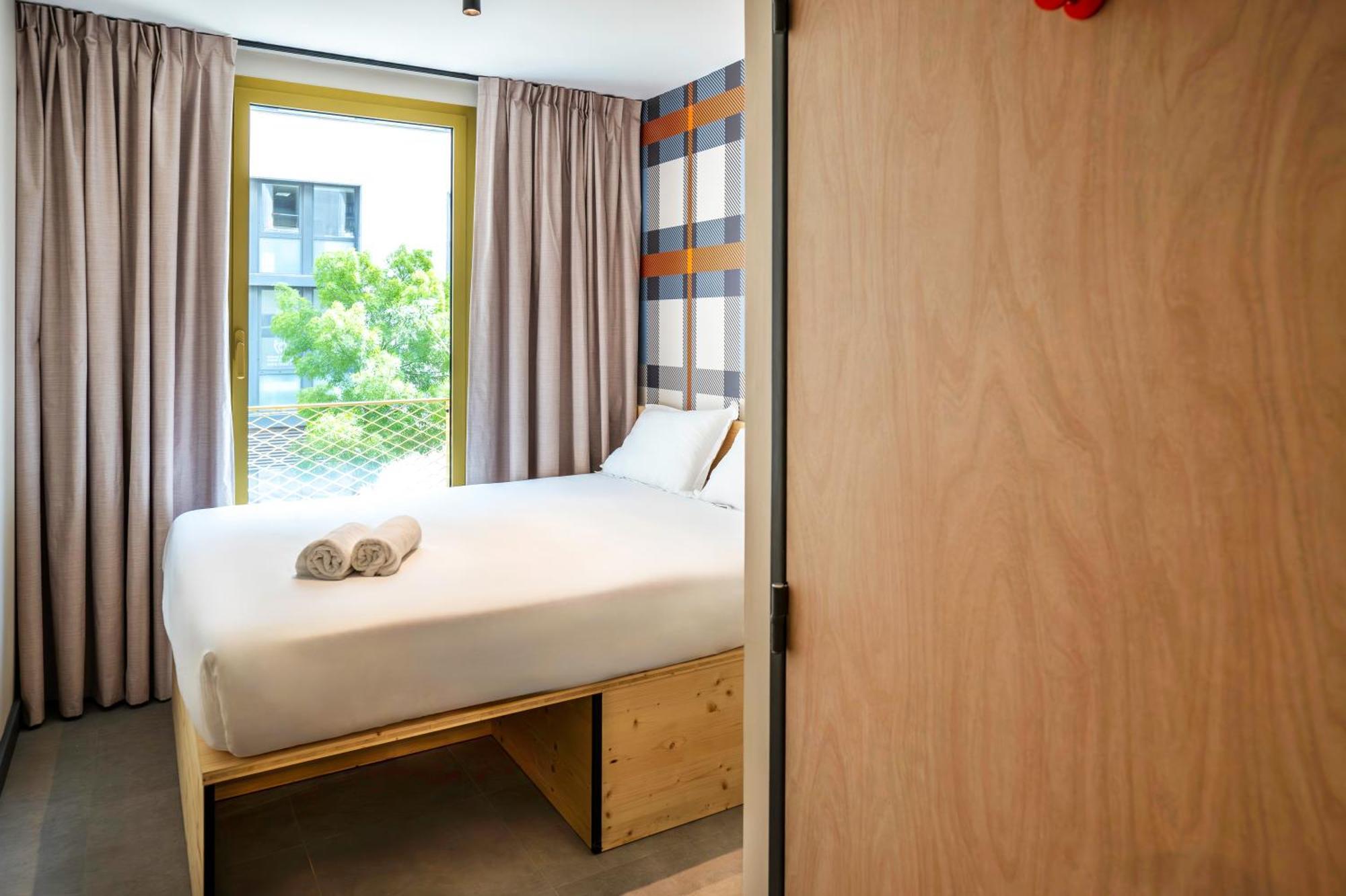 Easyhotel Marseille Euromed Exteriör bild