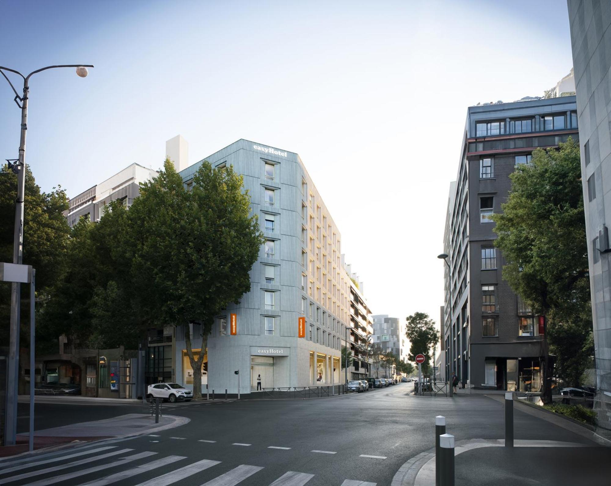 Easyhotel Marseille Euromed Exteriör bild