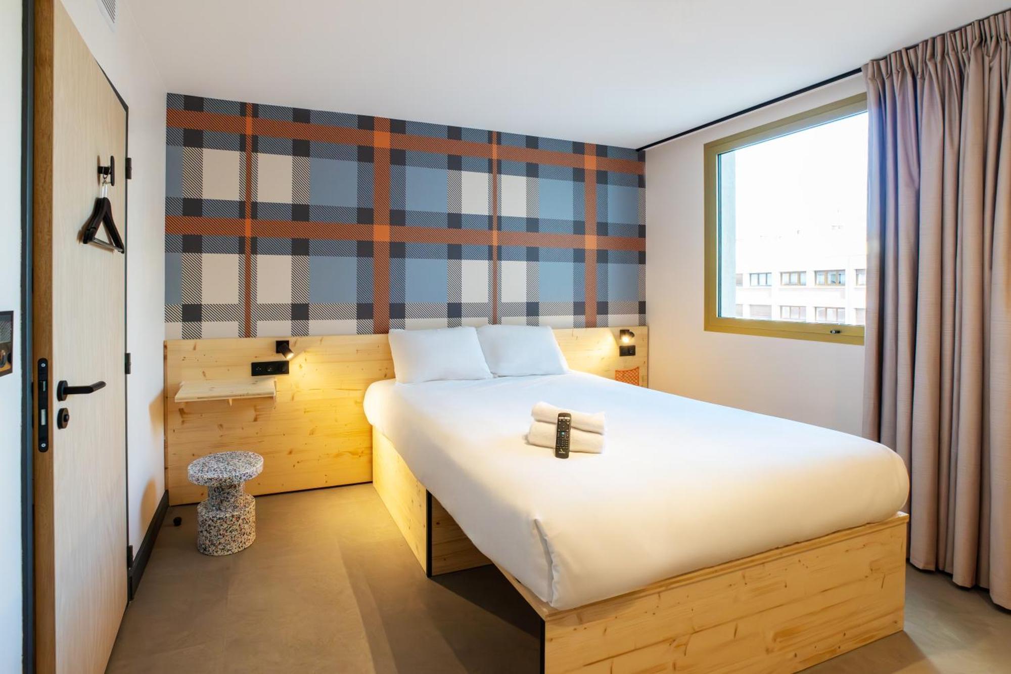 Easyhotel Marseille Euromed Exteriör bild